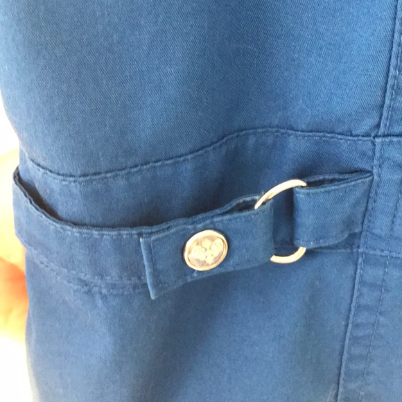 Cherokee Luxe Scrub Top - Picture 3 of 5